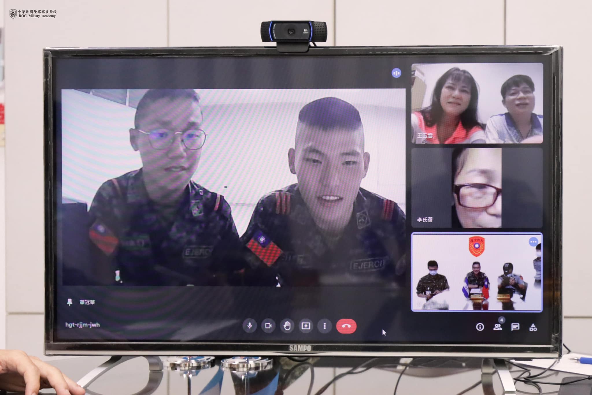 校長與派訓美國及中南美洲軍校學生視訊.jpg