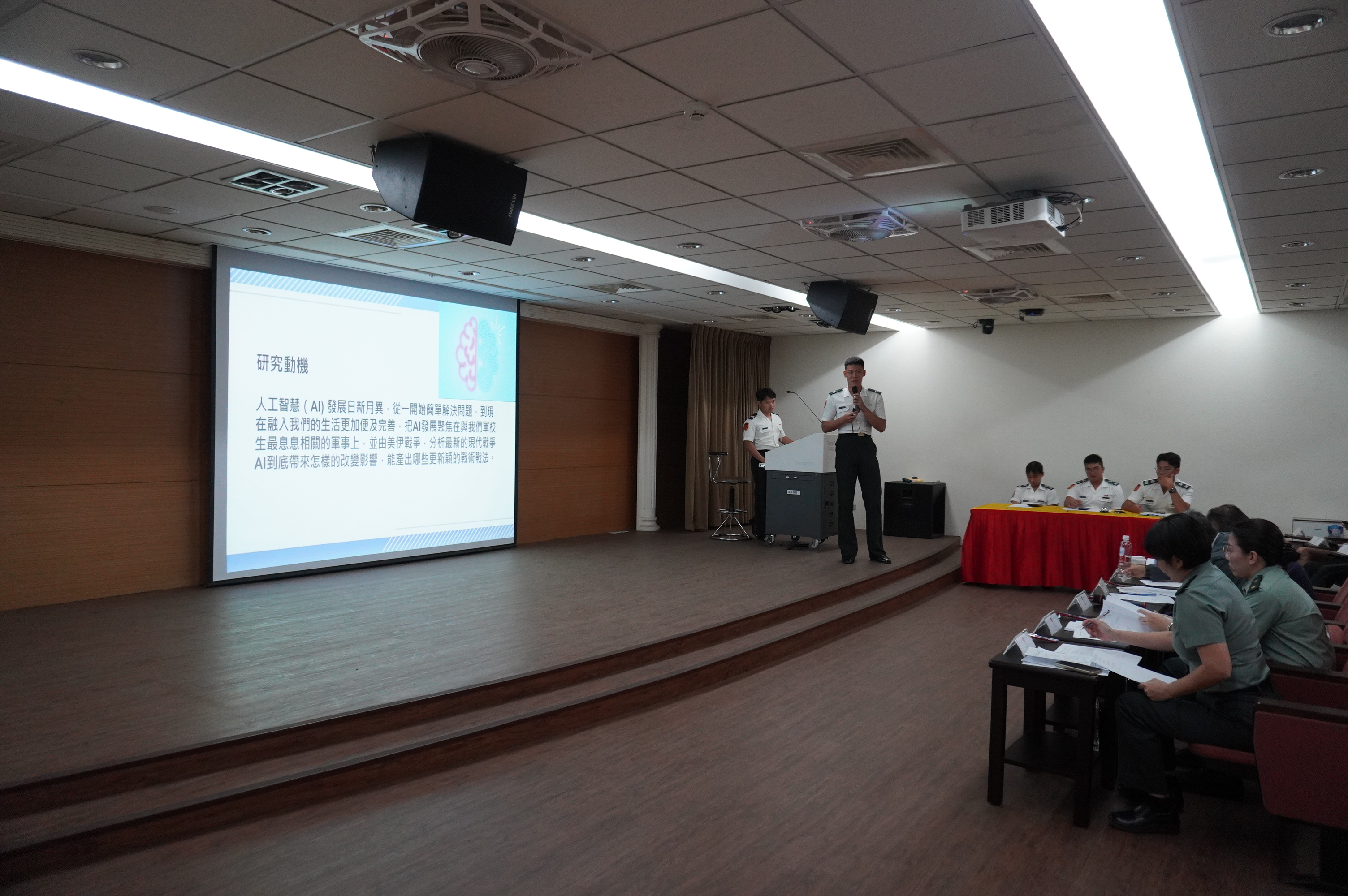 115年5月15日102周年校慶學術研討會暨專題發表10.JPG