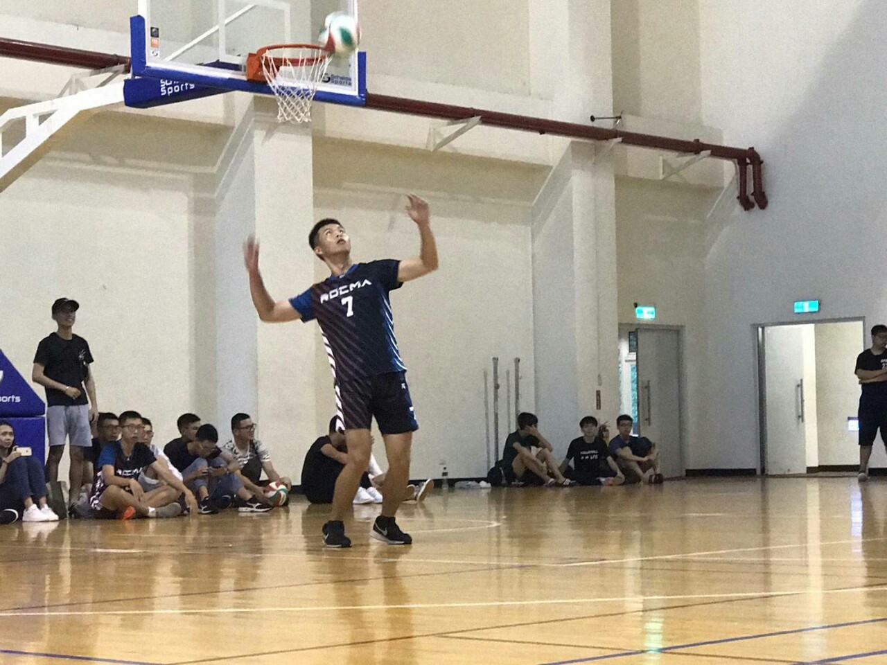 暨南大學參加大政盃比賽