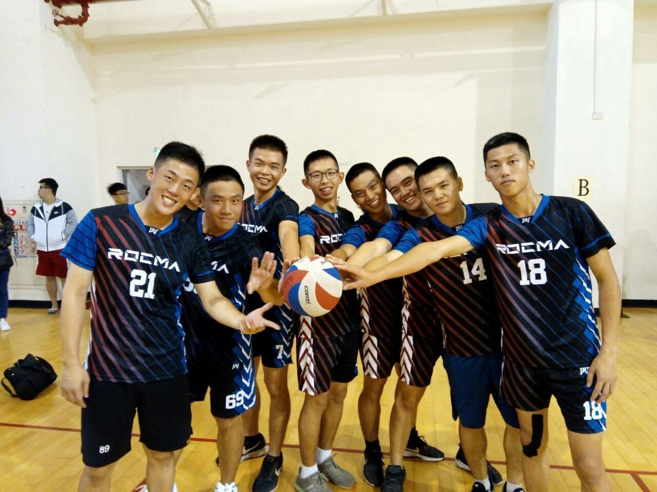 暨南大學參加大政盃比賽