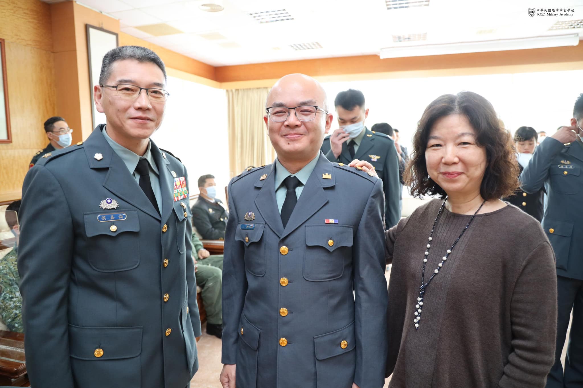 飛行常備軍官班第13期授證授階典禮