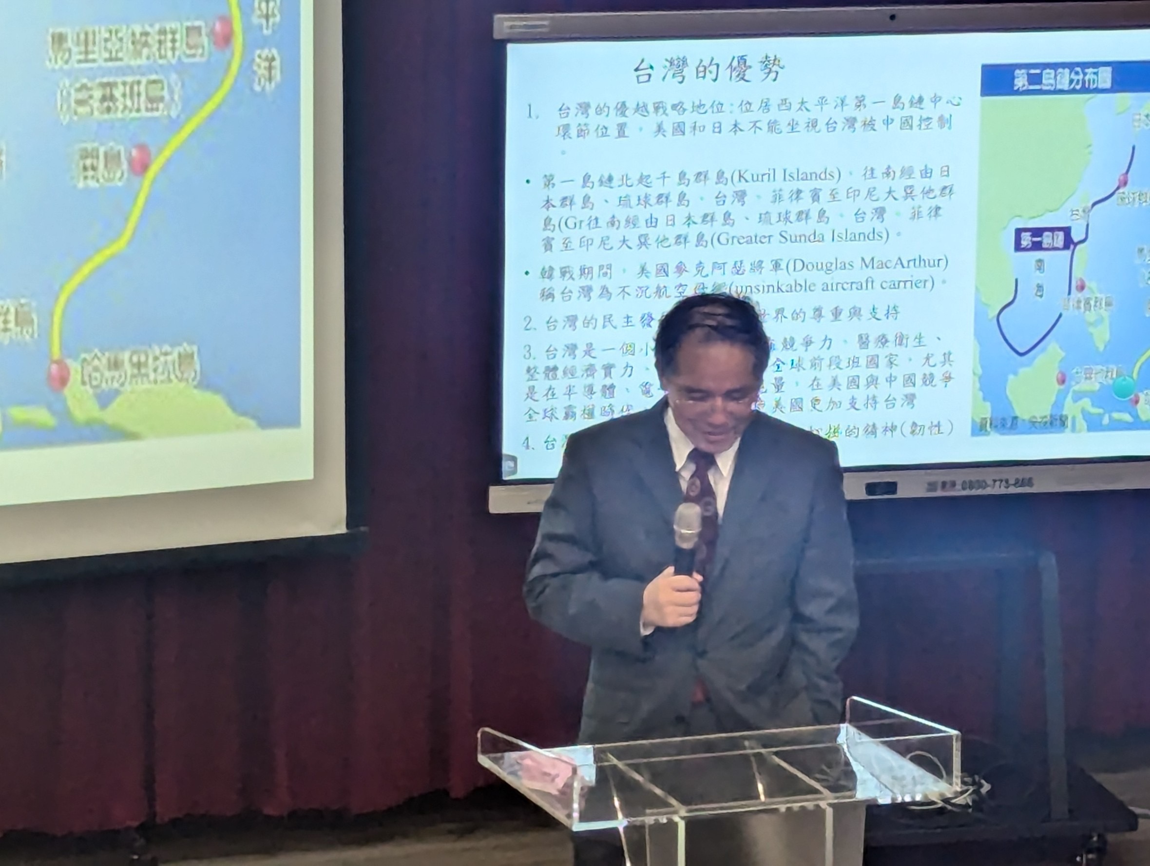 113年11月15日校外教學參訪中山大學04.JPG