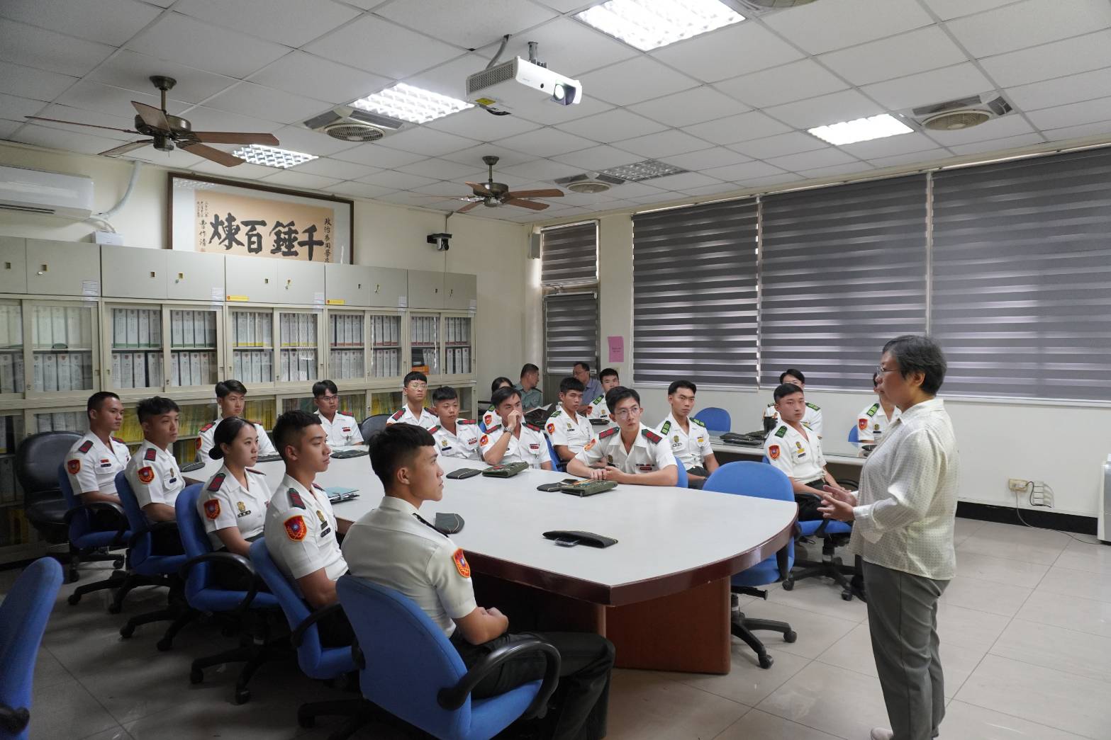 1141028管理心理學座談4.jpg