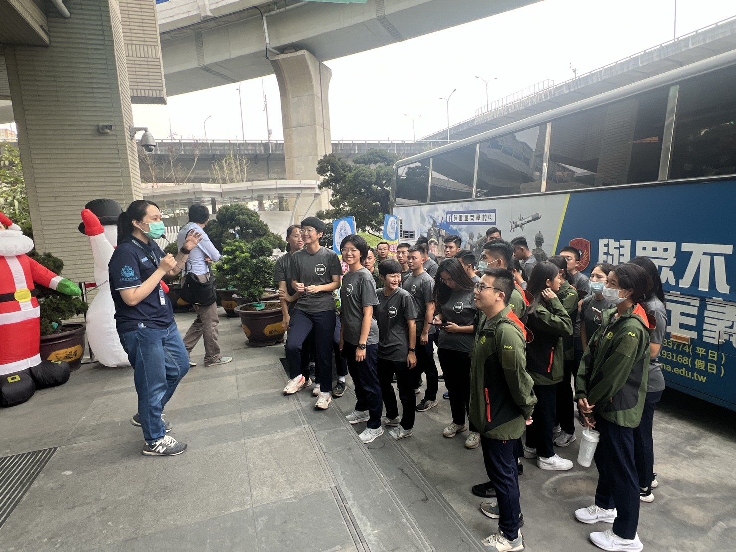 LINE_ALBUM_121校外參訪_231204_55.jpg