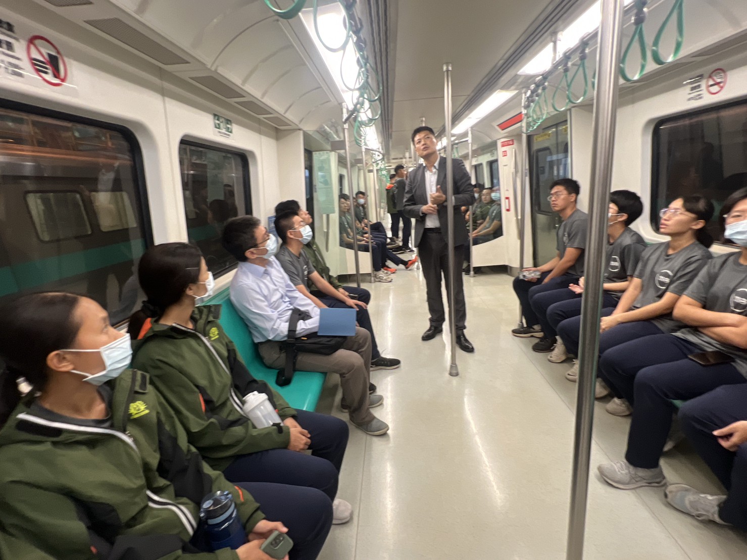 LINE_ALBUM_121校外參訪_231204_11.jpg