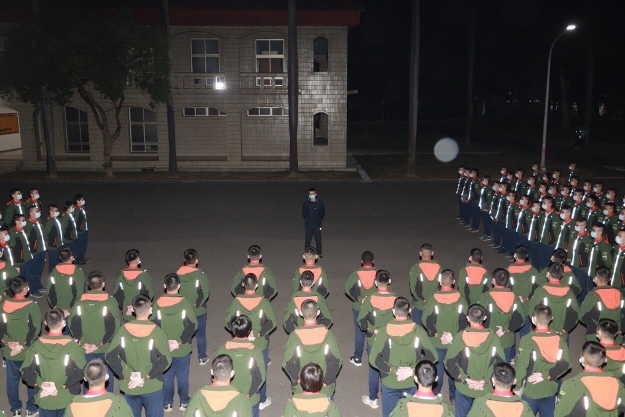 rocmalife_f_16.jpeg