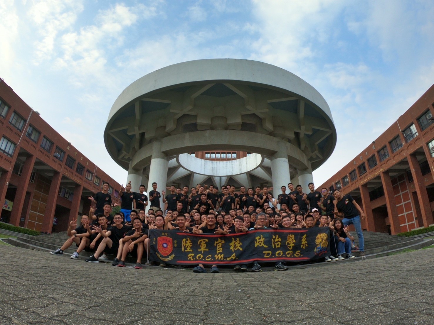 107年政治系迎新活動04.jpg