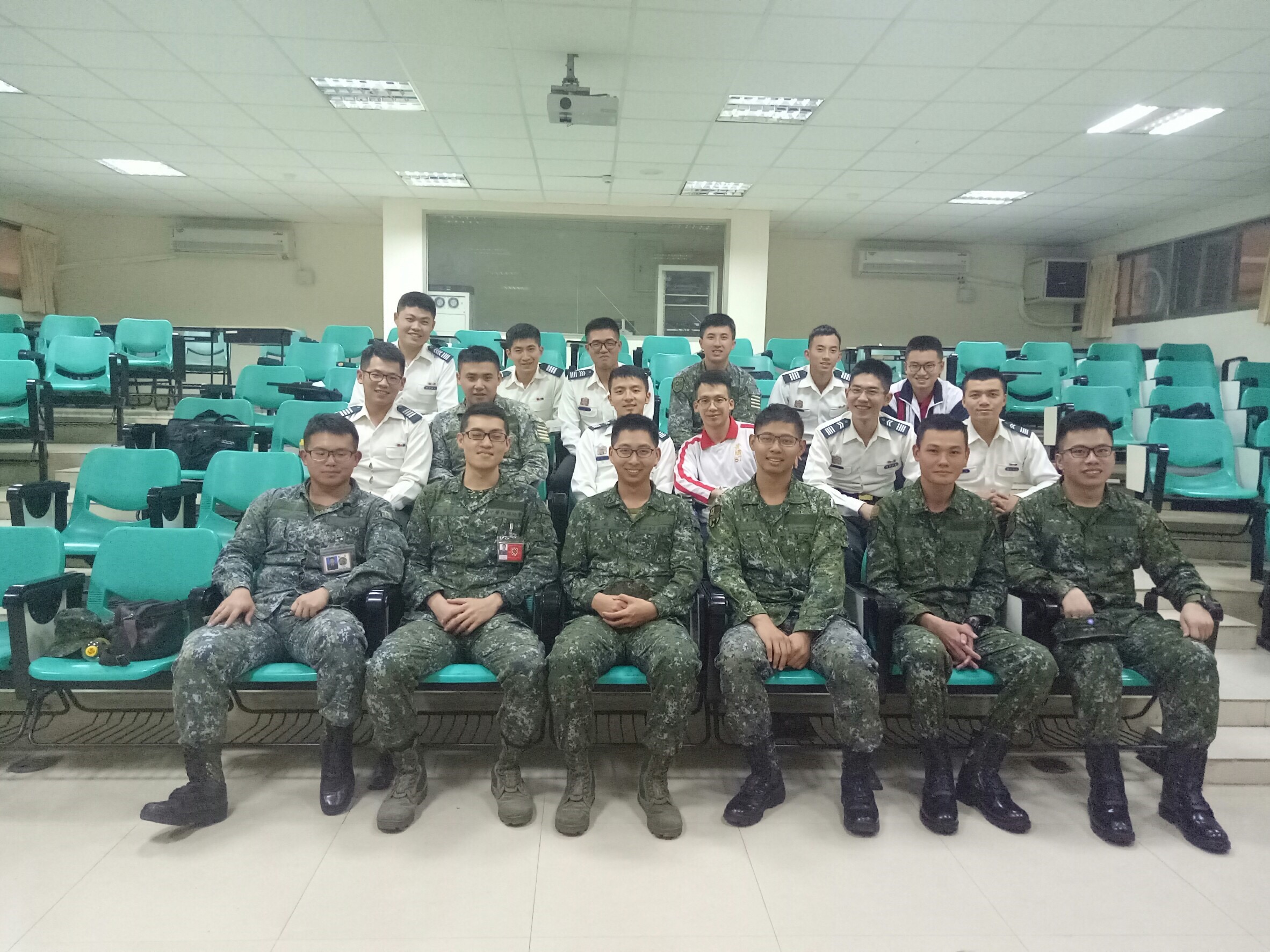 fedf2b5c-cc3b-92a4-a754-a2cca1119727.jpg