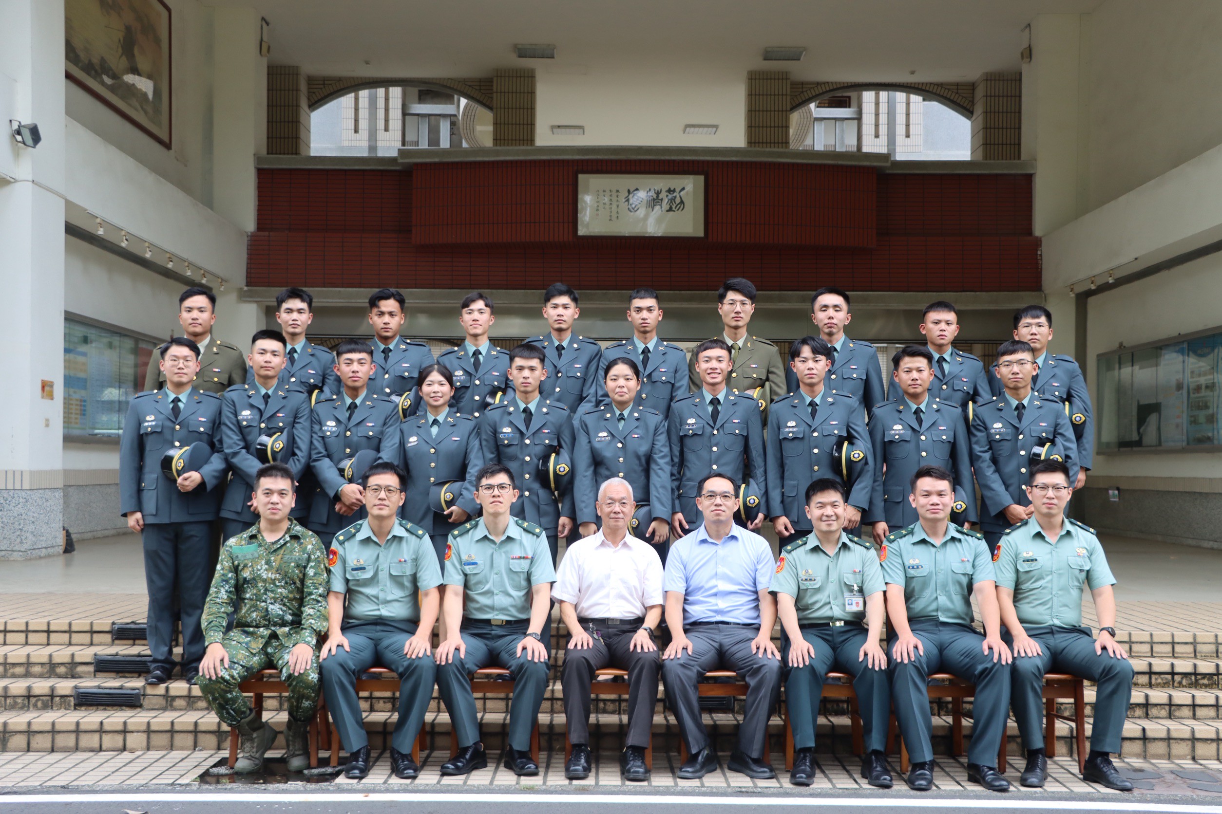 正95期畢業照-03.jpg