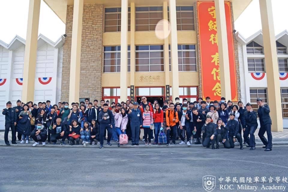 109年2月19日一日軍校生體驗活動.jpg