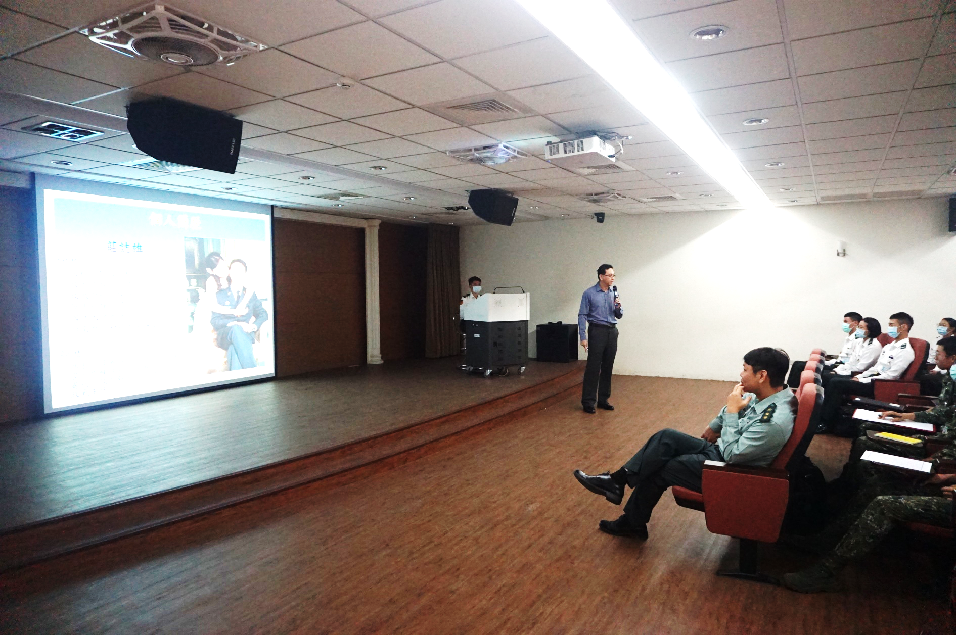 陸軍砲兵訓練指揮部莊志雄上校政戰主任學術專題講演9.png