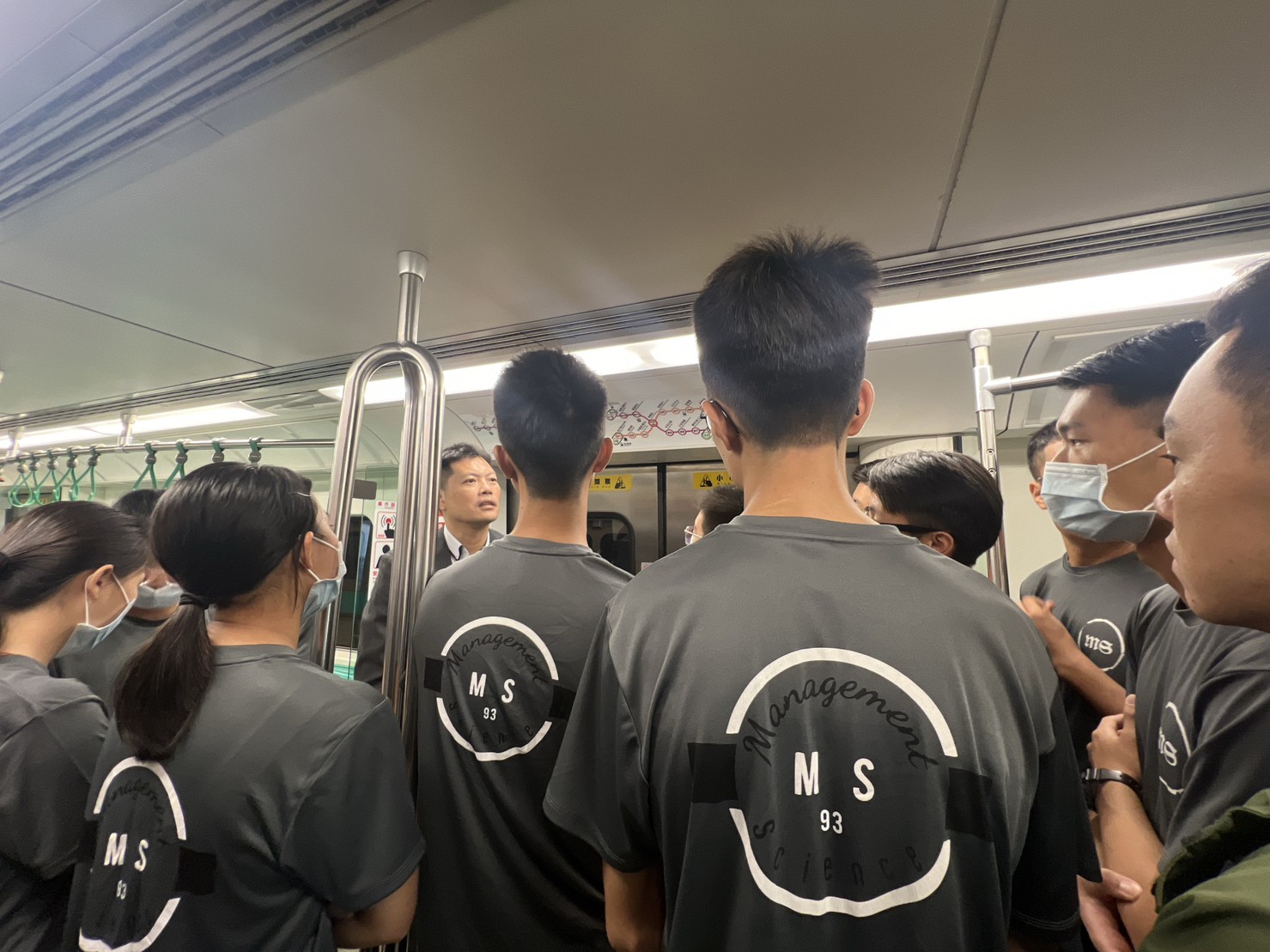 LINE_ALBUM_121校外參訪_231204_22.jpg