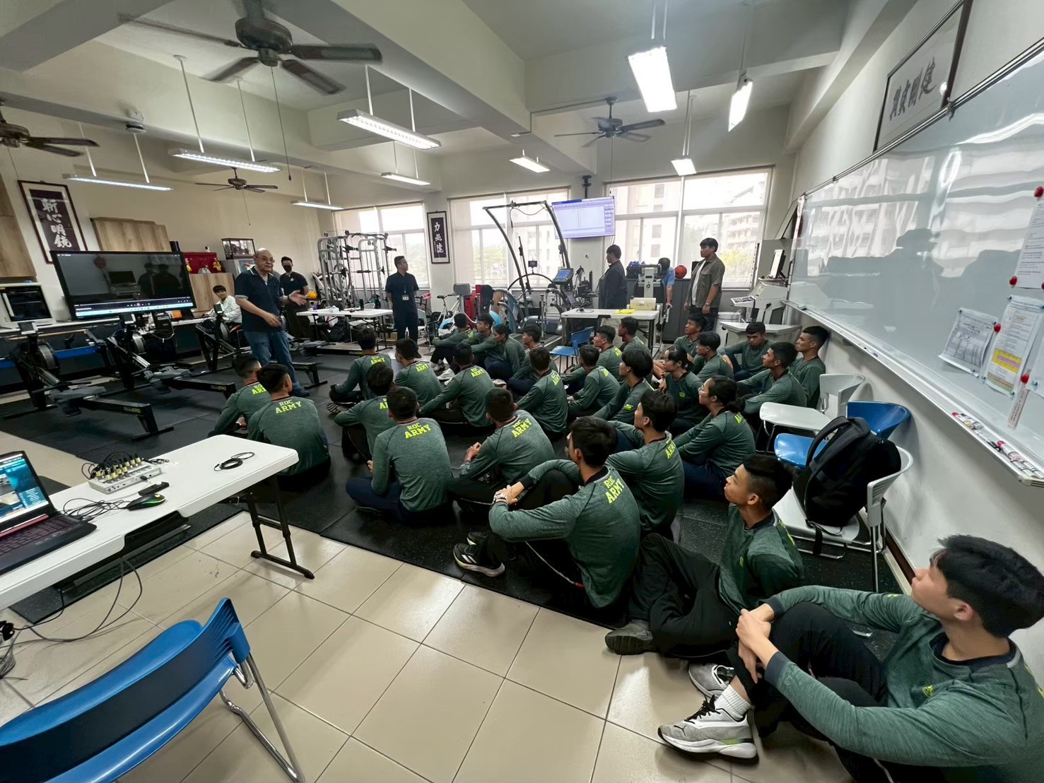 LINE_ALBUM_1140429 正修科大參訪_260422_2.jpg