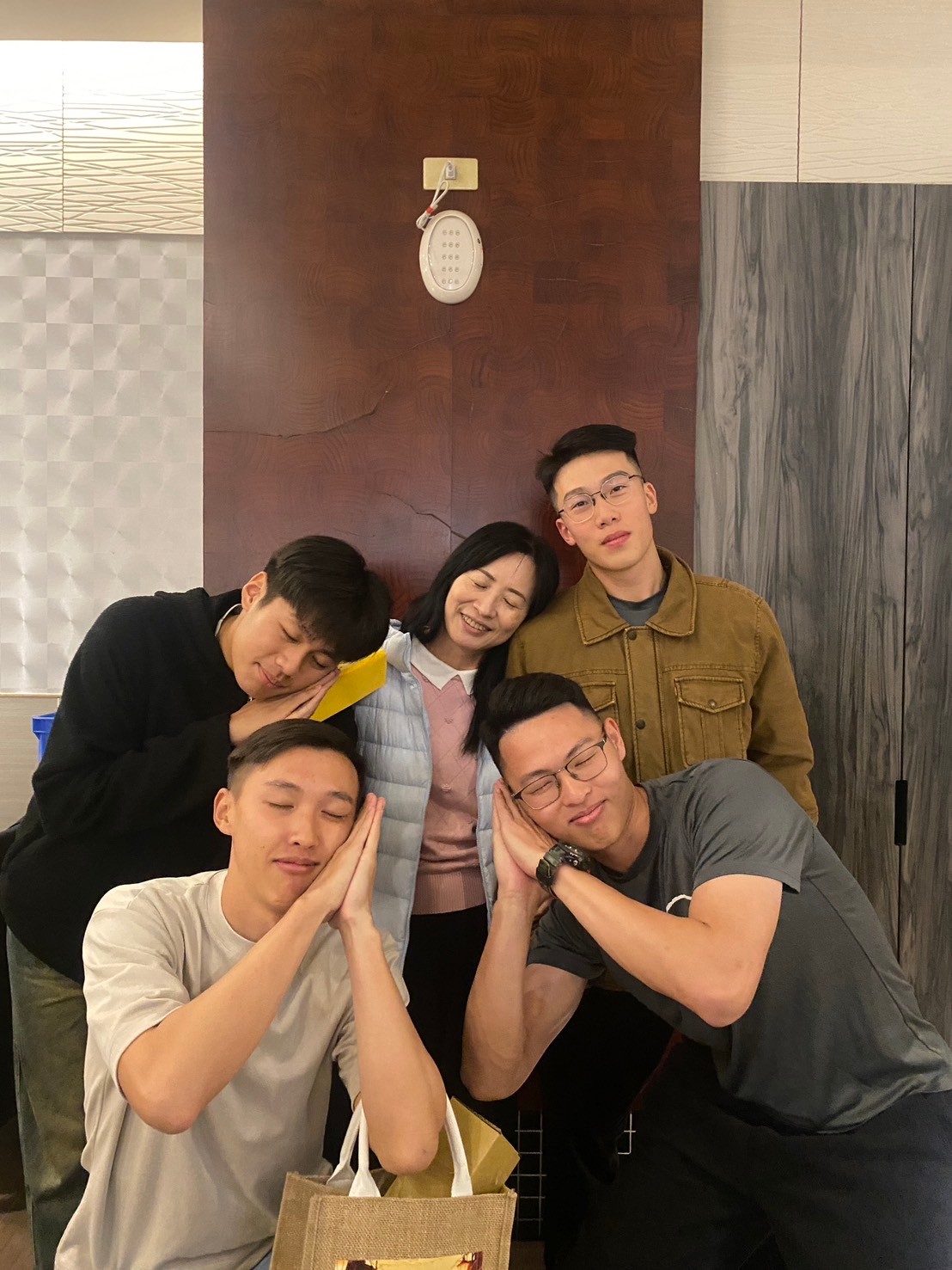 LINE_ALBUM_正94期謝師宴_250123_30.jpg