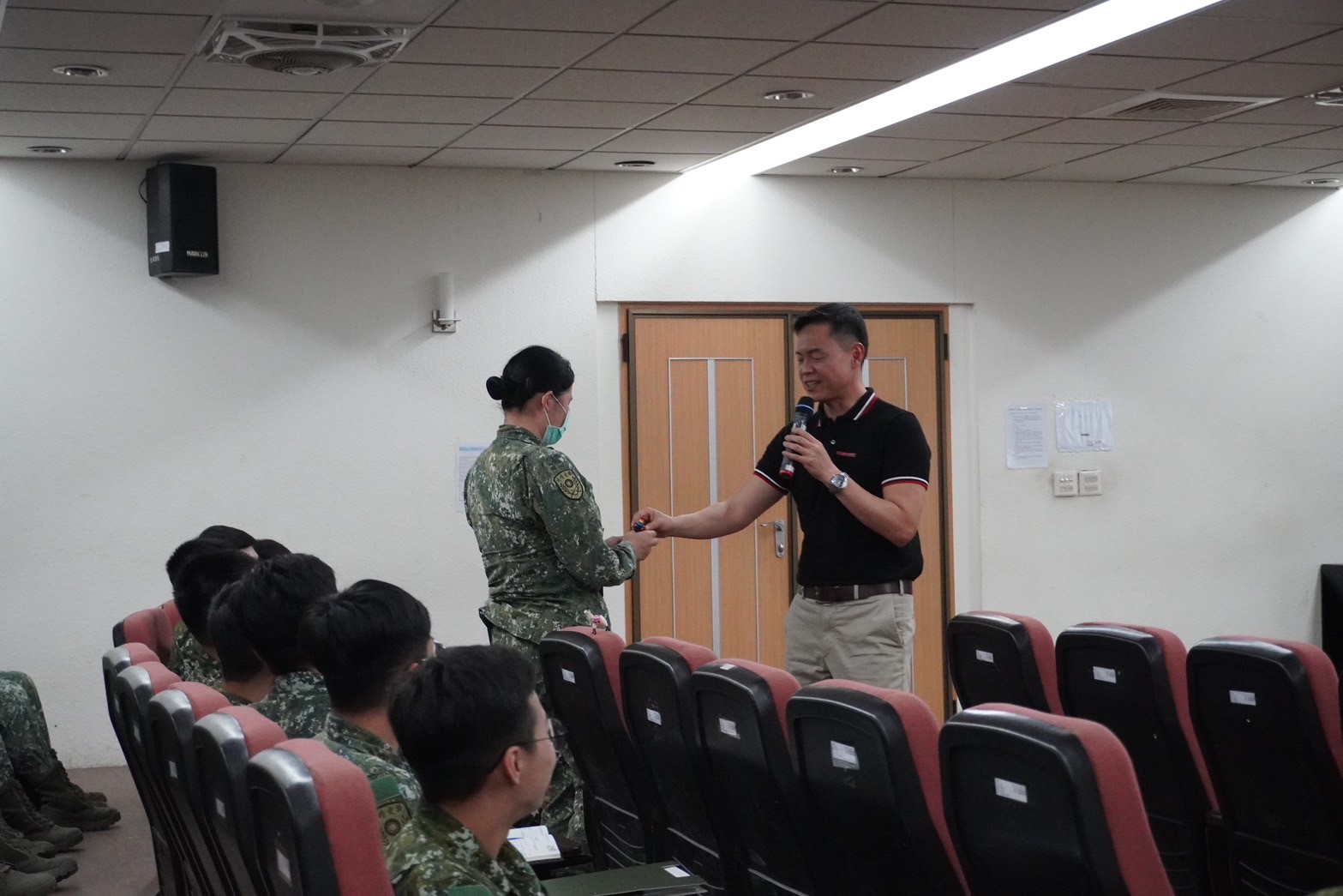114年4月17日鍾勇富學術專題講演12.JPEG