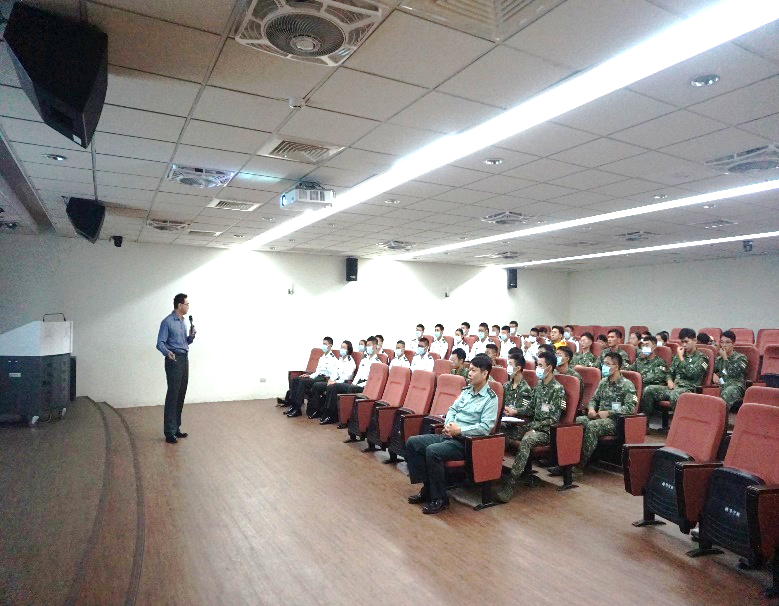 陸軍砲兵訓練指揮部莊志雄上校政戰主任學術專題講演3.png