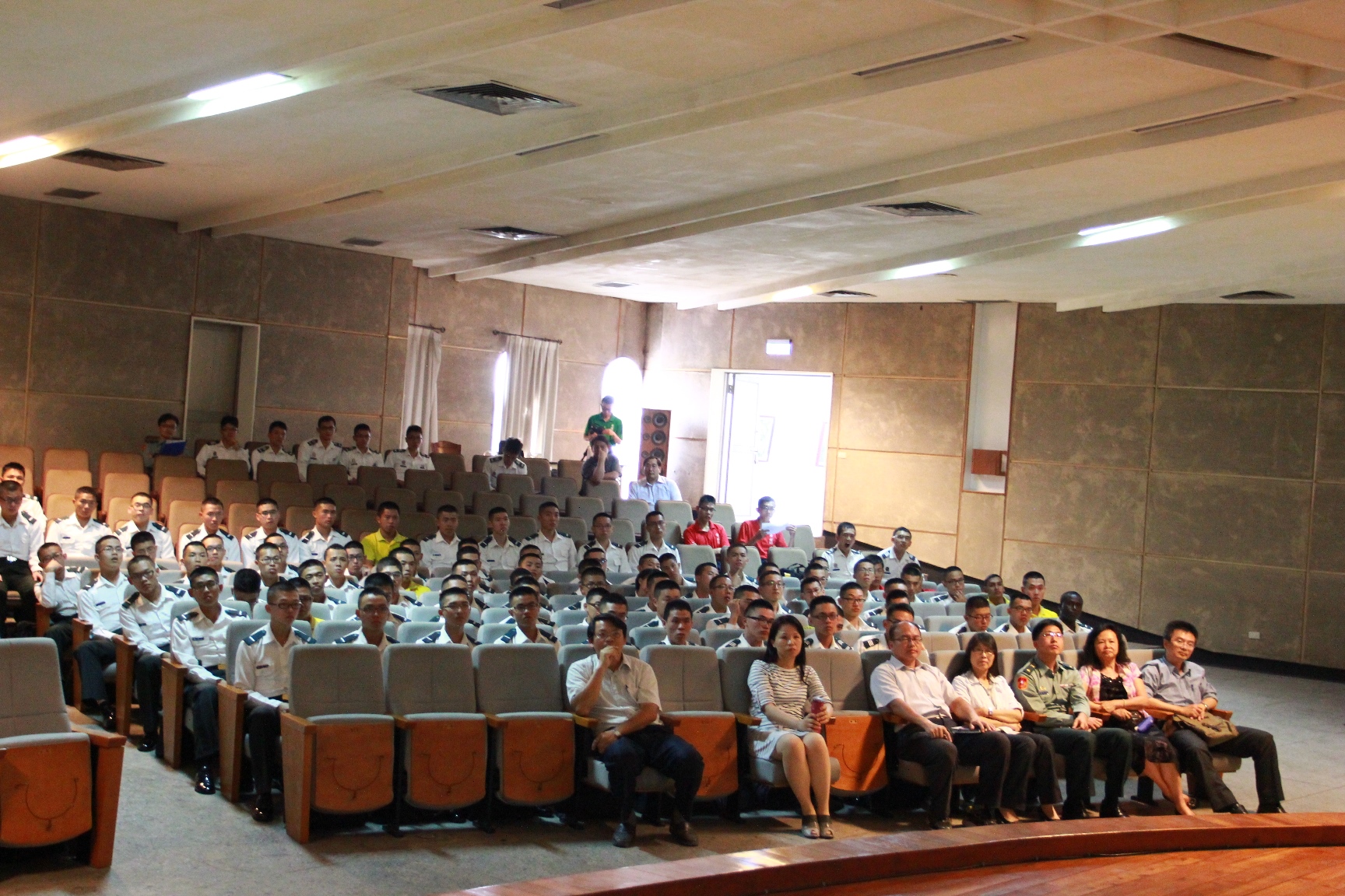 選系說明 - 開場 1.jpg