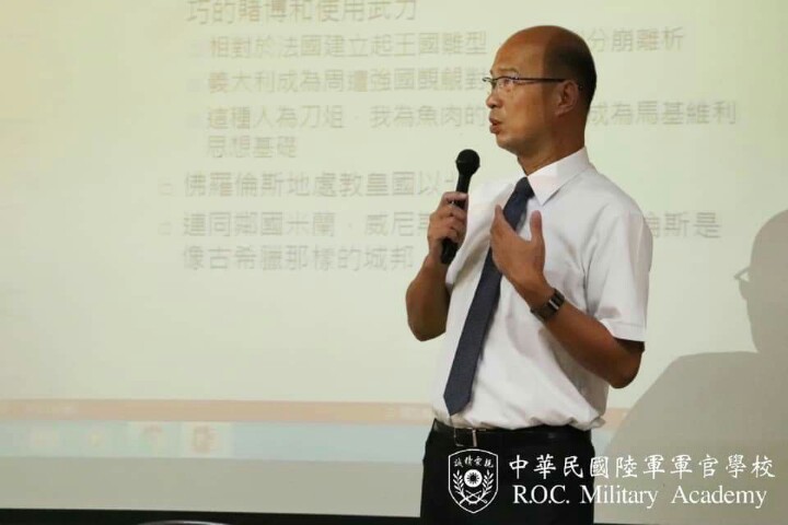 108年11月12日校外教學參訪東海大學02.jpg