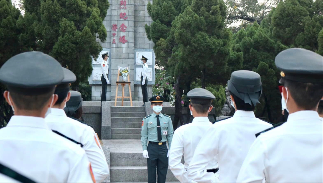 向黃百韜先烈致敬