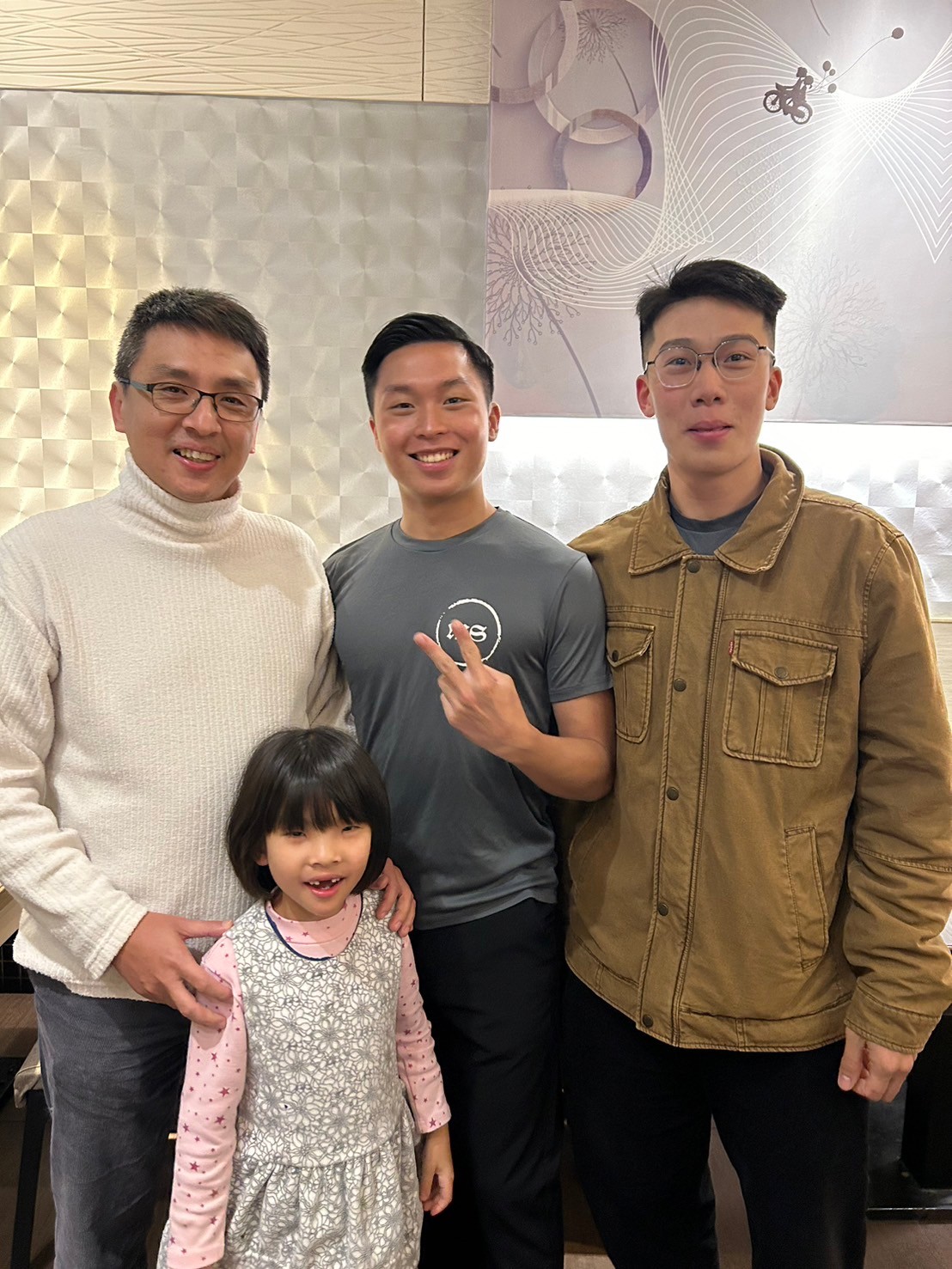 LINE_ALBUM_正94期謝師宴_250123_54.jpg