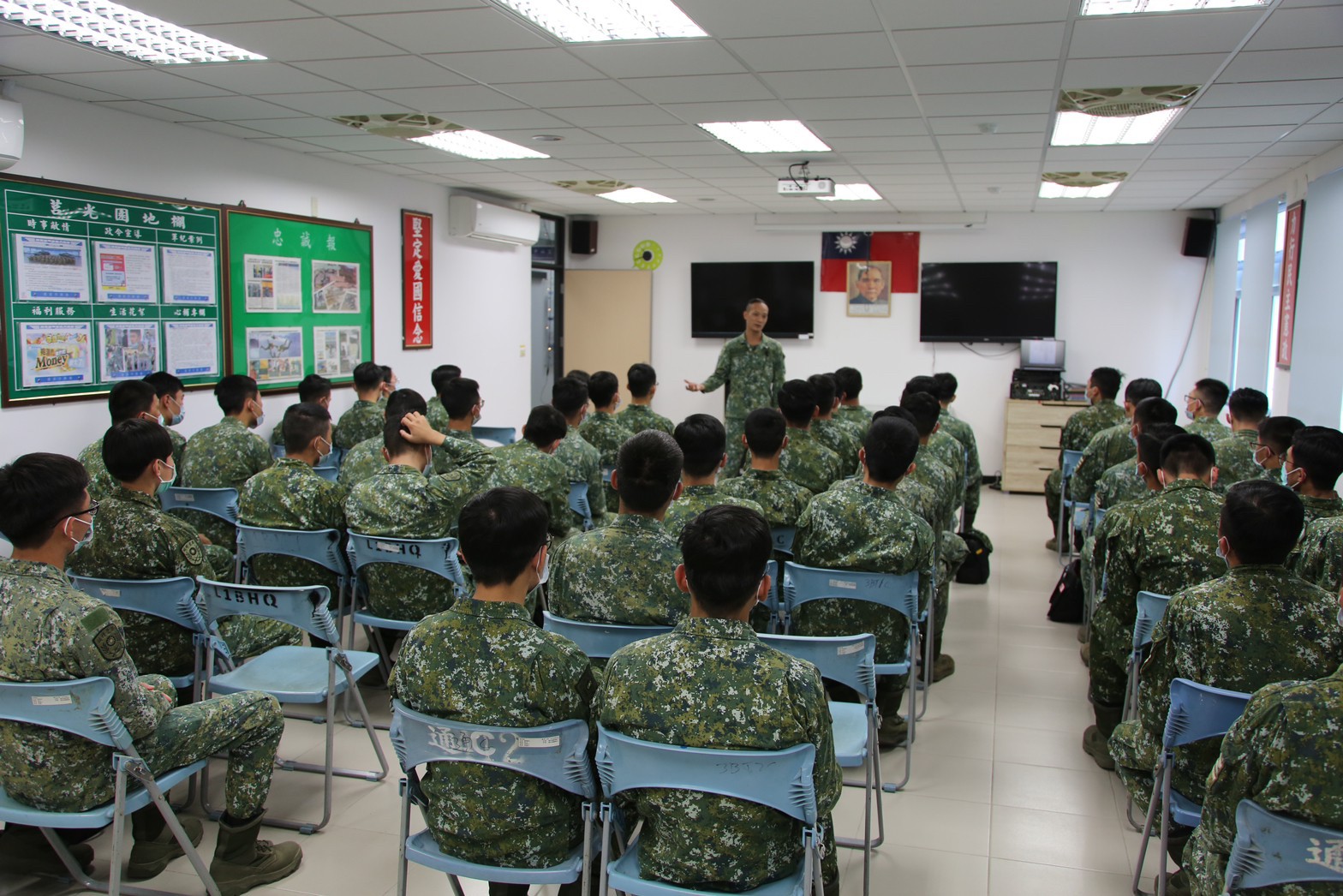 LINE_ALBUM_410校外參訪_230412_3.jpg