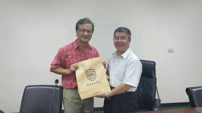 106年10月12日校外教學參訪屏東大學08.jpg