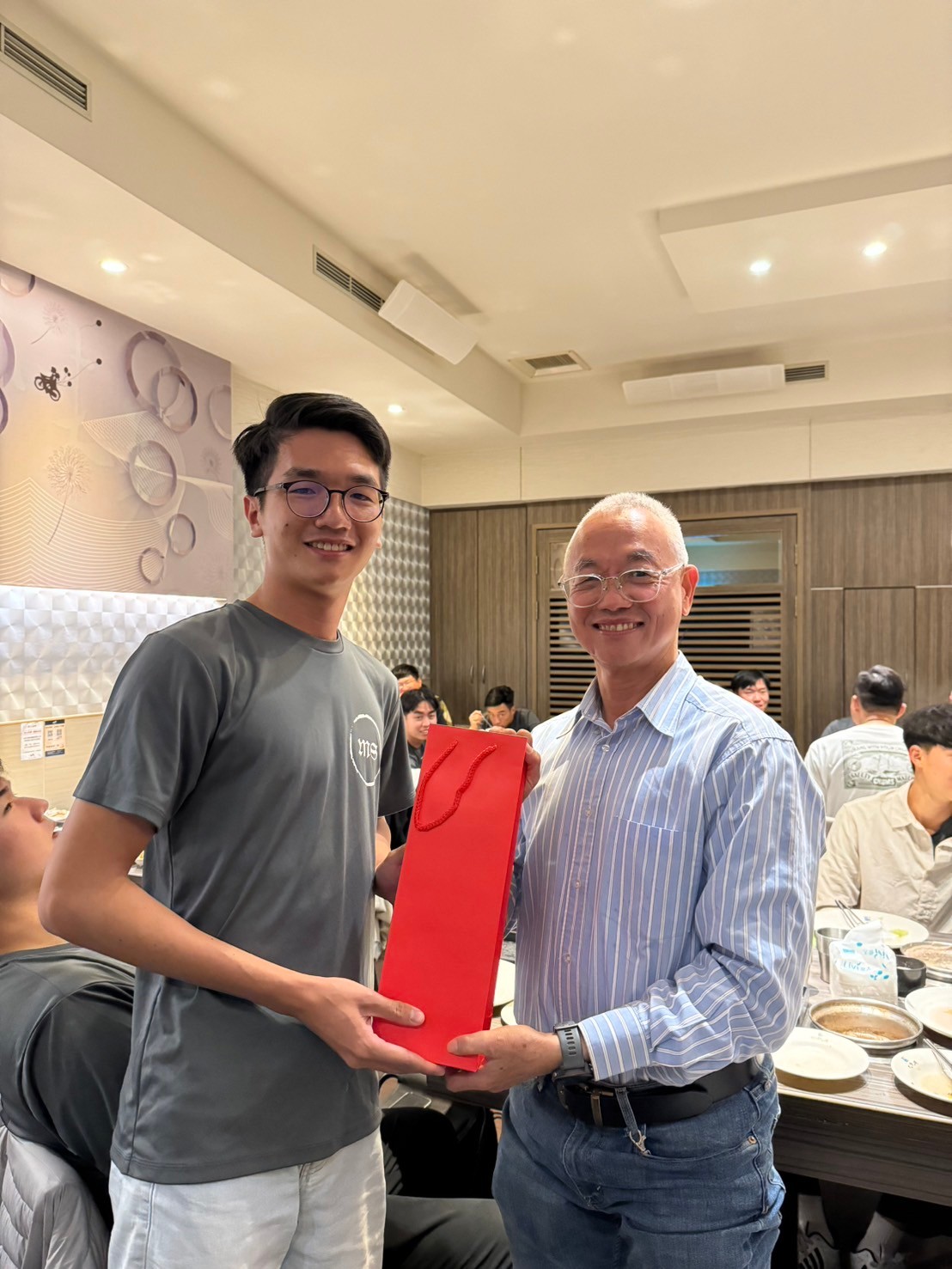 LINE_ALBUM_正94期謝師宴_250123_13.jpg