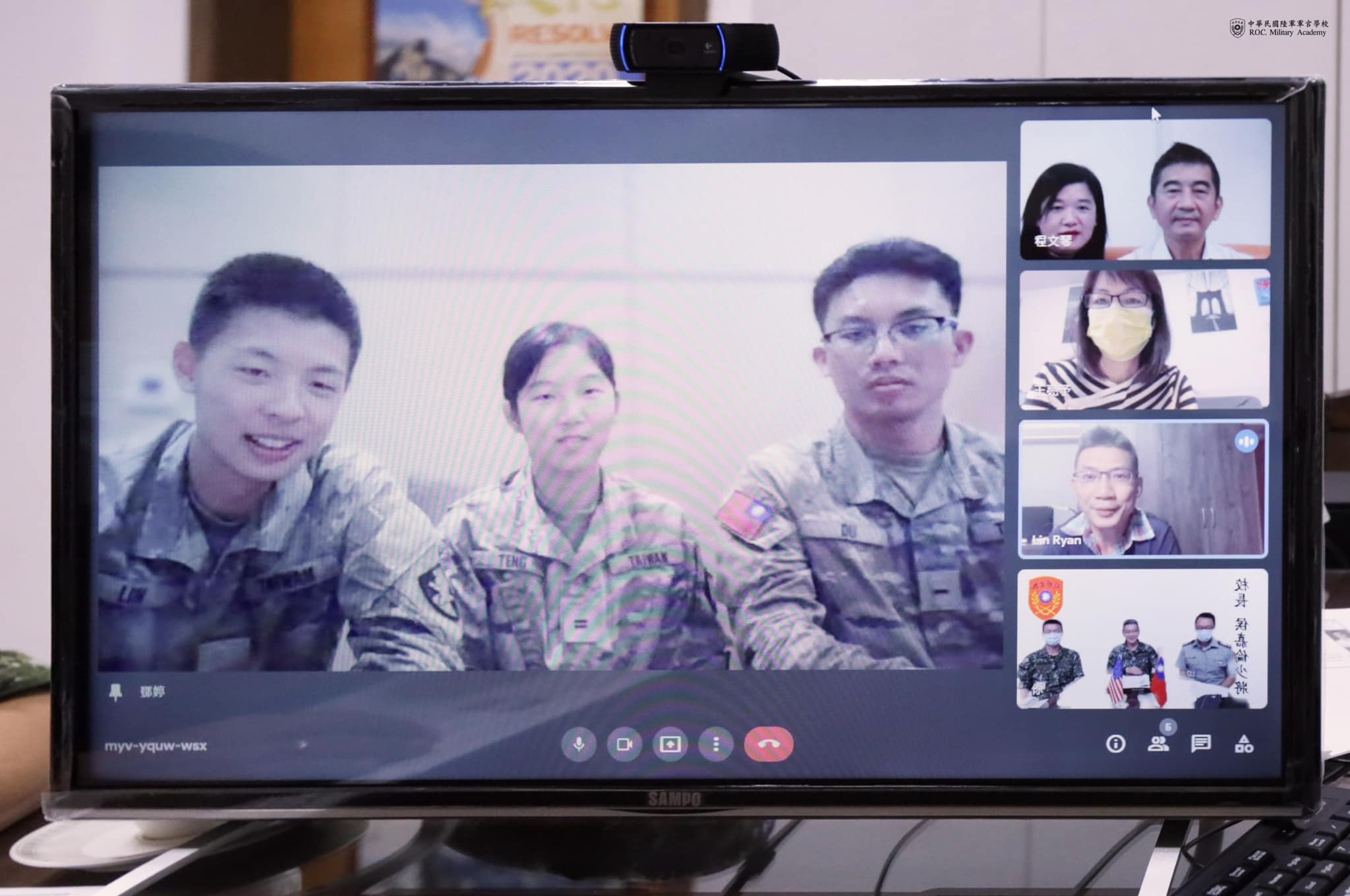 校長與派訓美國及中南美洲軍校學生視訊.jpg