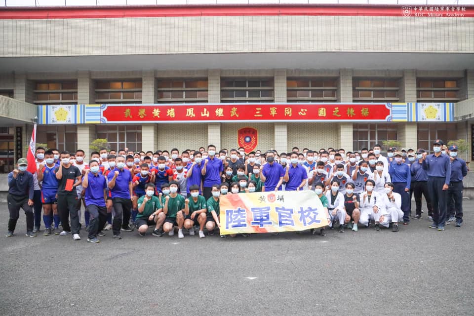 111年全國大專校院運動會授旗典禮 .jpg