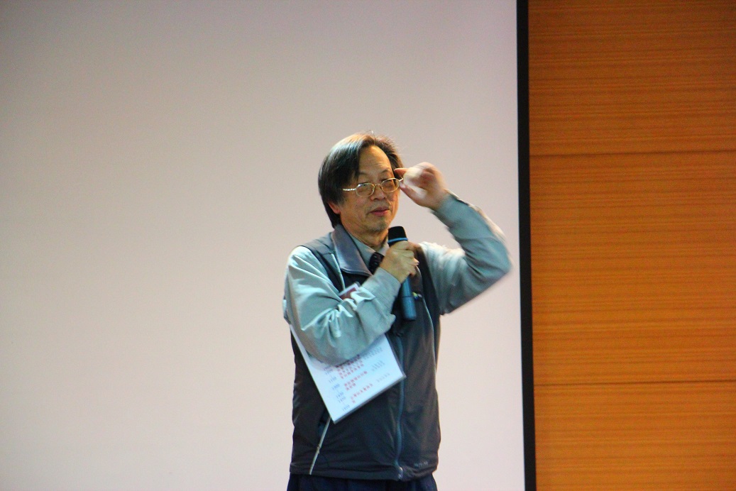 張進福校長.jpg